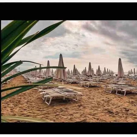 Luxury Centre. Pool. Beach And Shopping Apartment Lido di Jesolo